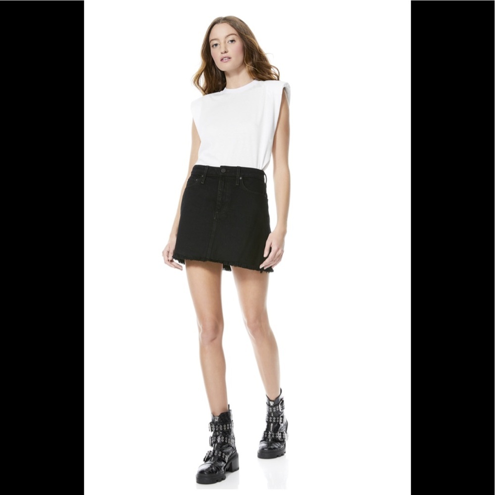 Alice + Olivia High Rise Denim Skirt in Night Fever Size 27